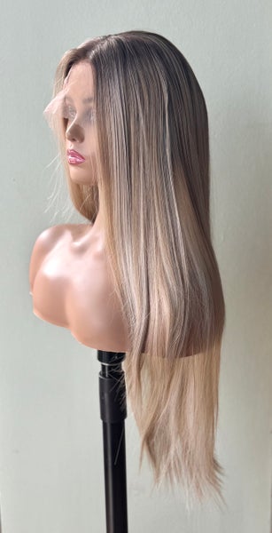 Premium peruukki, raidoitettu vaalea vapaa jakaus